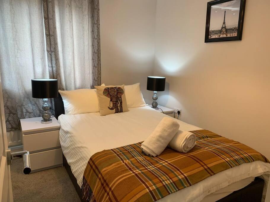 Aqua Dreams - Serviced Luxury Modern Belfast City Centre 2 Bed Apartment Экстерьер фото
