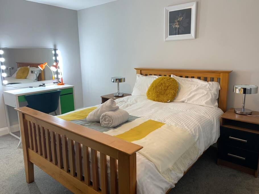 Aqua Dreams - Serviced Luxury Modern Belfast City Centre 2 Bed Apartment Экстерьер фото
