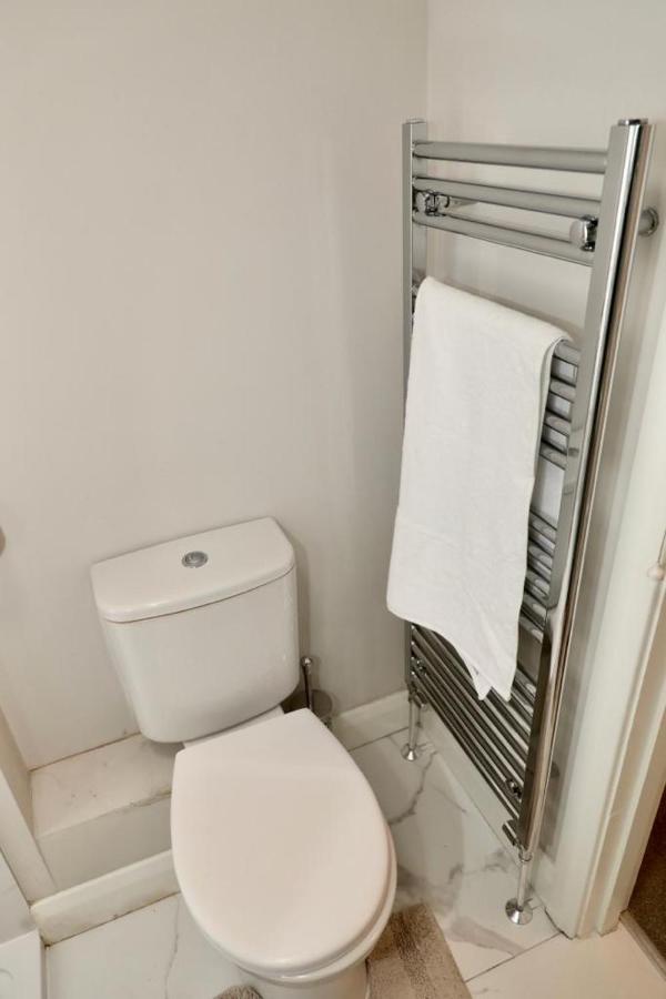 Aqua Dreams - Serviced Luxury Modern Belfast City Centre 2 Bed Apartment Экстерьер фото